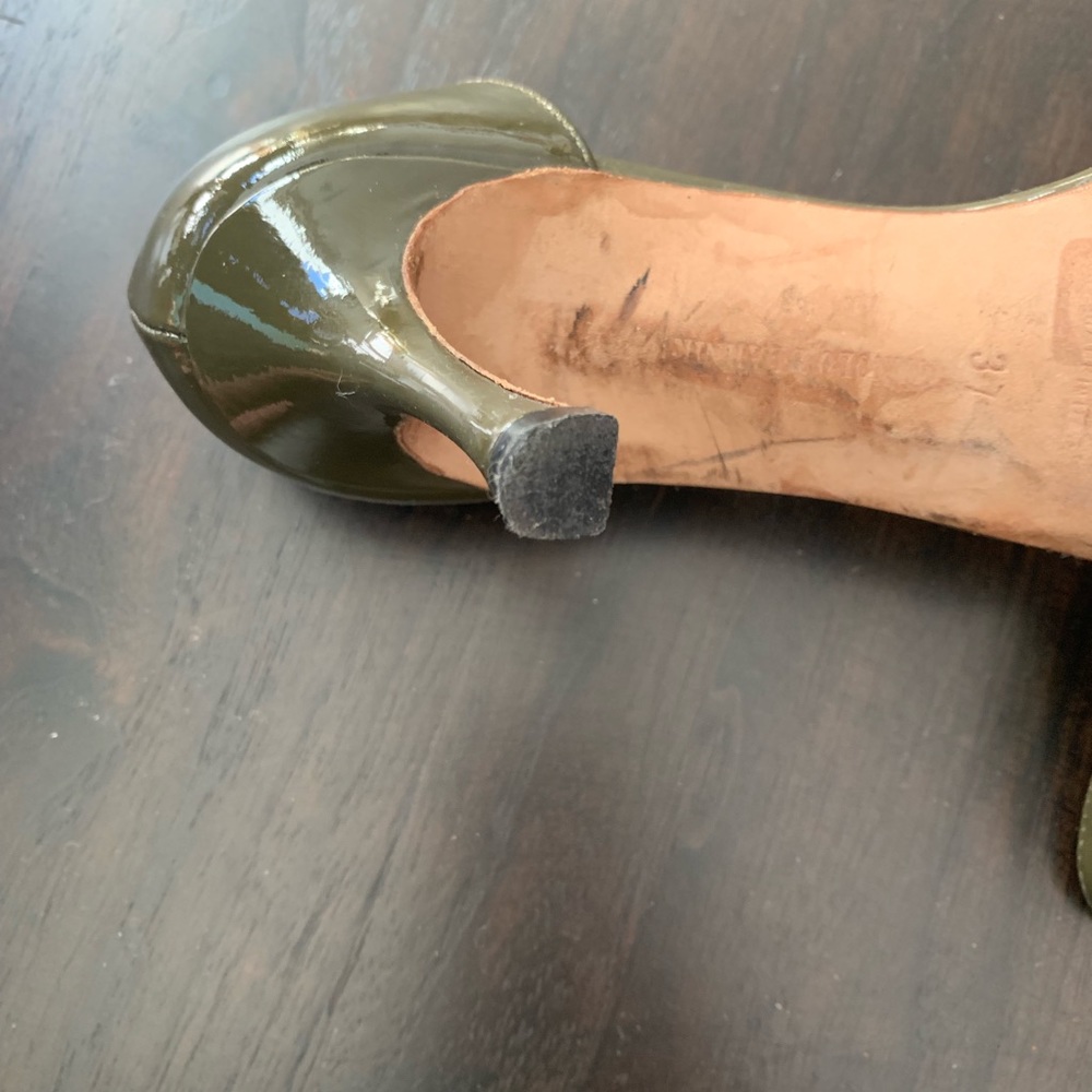 Manolo Blahnik Patent Heels - Picture 6 of 7